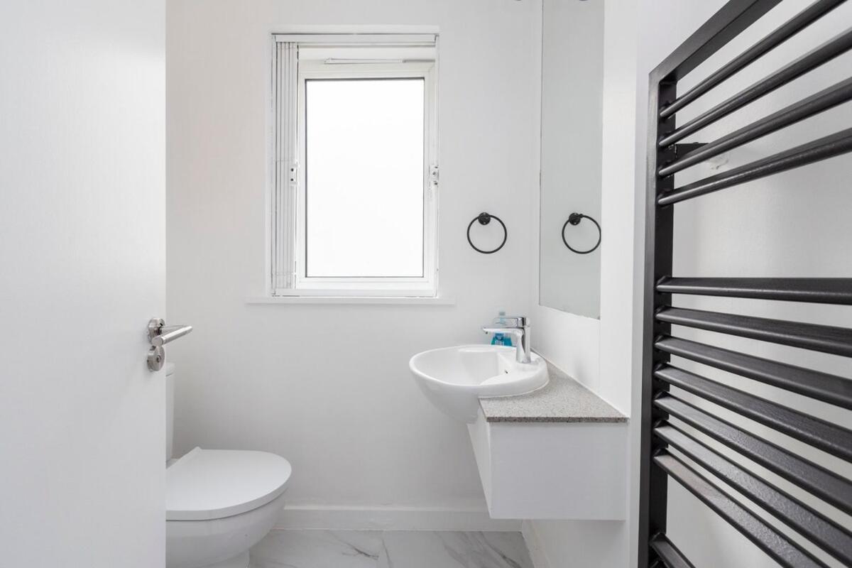 Casa de férias Excellent 3 Bed House Hyde Park