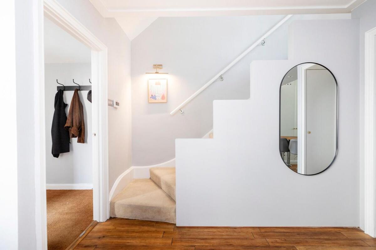 Excellent 3 Bed House Hyde Park Londres